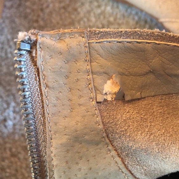 Dolce Vita beige genuine suede ankle boot pointed toe back zipper block heel 8.5 - Picture 10 of 12